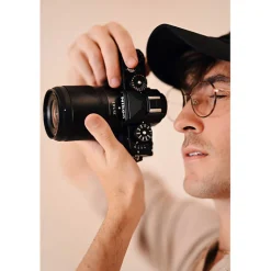 Fashion Z f Mirrorless Digital Camera with 24-70mm f/4 Lens Mirrorless