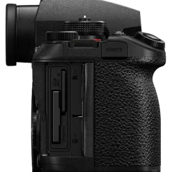 Online Lumix S1 II Mirrorless Digital Camera with 24-105mm f/4 Lens Mirrorless
