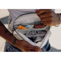 Outlet Outdoor Sling (Cloud, 2L) Camera Bags