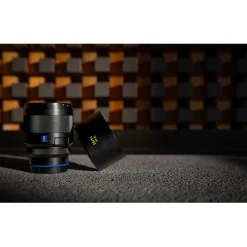 Discount Otus ML 50mm f/1.4 Lens for Canon RF Normal Lenses